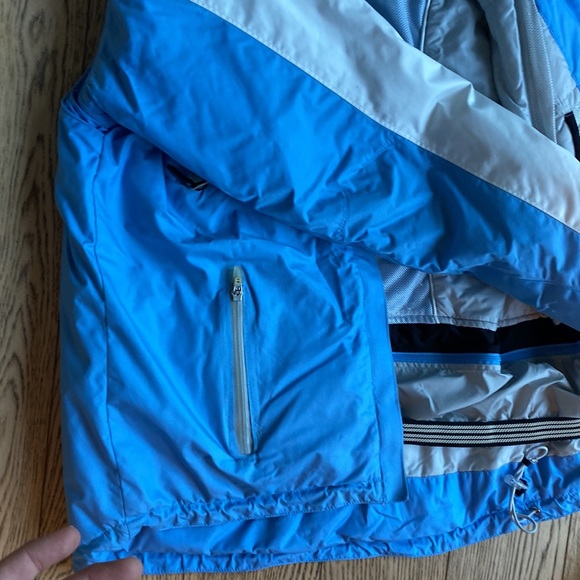 OBERMEYER Ski Jacket - Picture 7 of 8